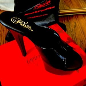 Patent blk sexy high heel platform slip ons !! Brand new !